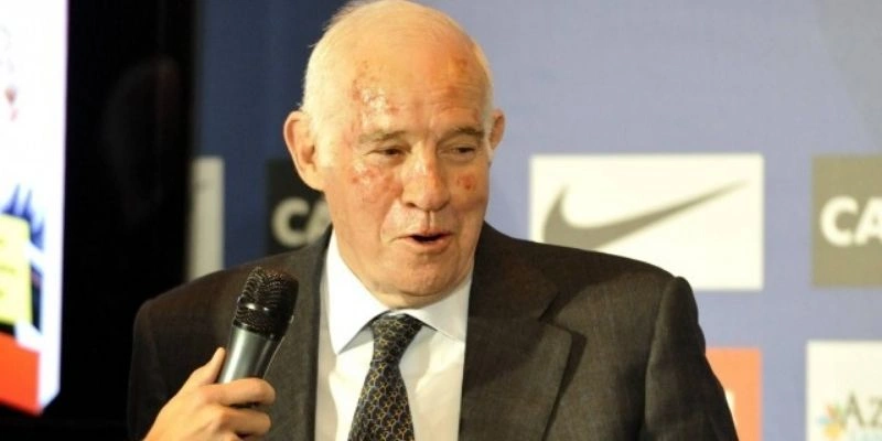 Luis Aragonés – Đặt Nền Móng Tiki-Taka Cho Tây Ban Nha Hiện Đại – Huyền Thoại Manchester United, 13 EPL, 2 Champions League 2 Luis Aragonés