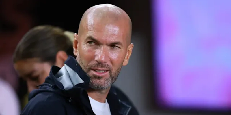 Zidane Thiên Về Kiểm Soát Hay Phản Công